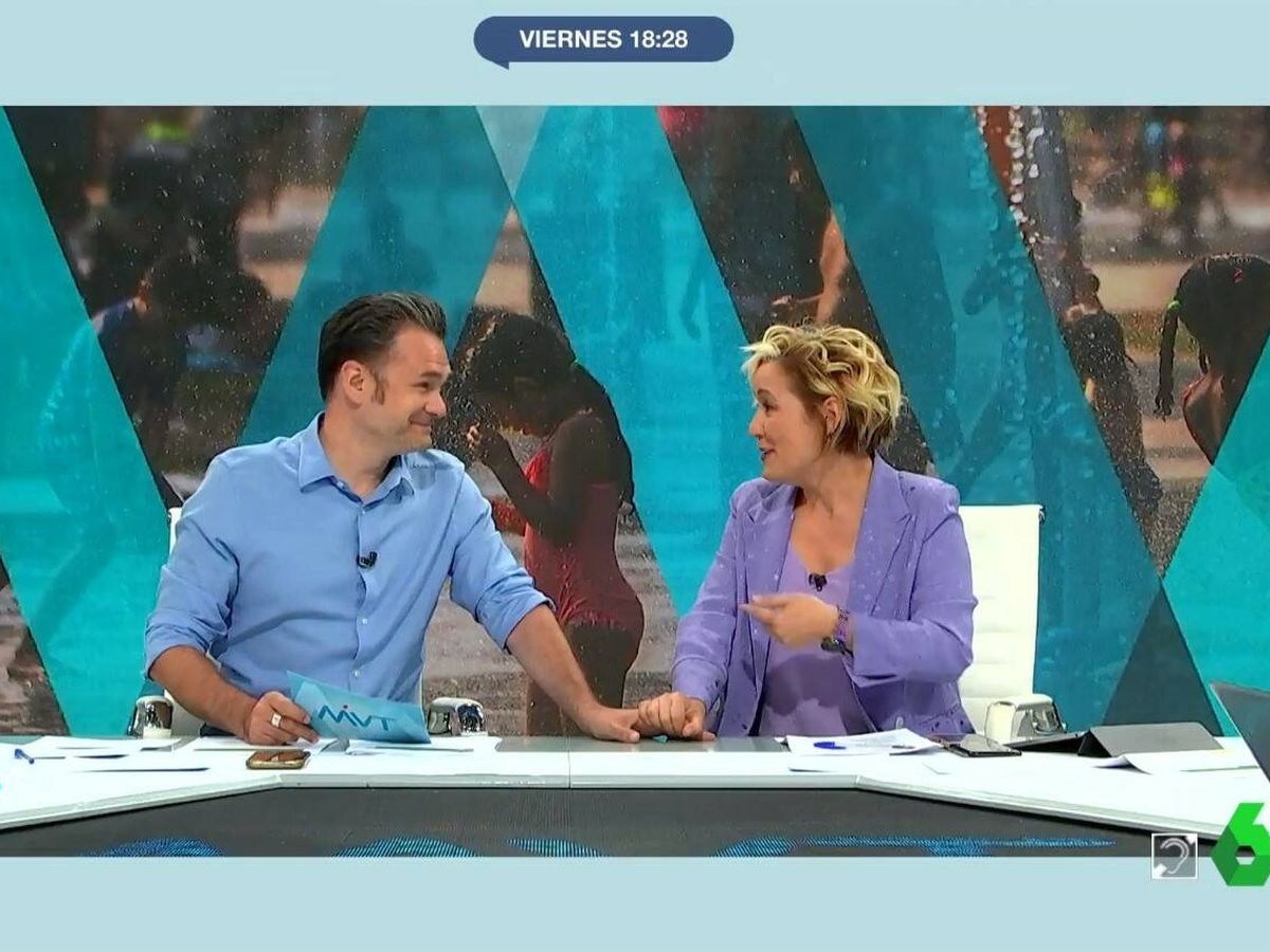 Foto: Iñaki López y Cristina Pardo en 'Más vale tarde'. (Atresmedia Televisión)