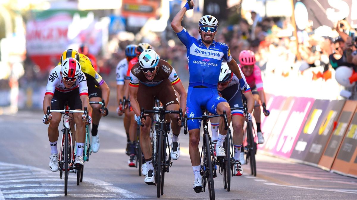 La dulce derrota de Alejandro Valverde ante su pupilo Alaphilippe en San Remo