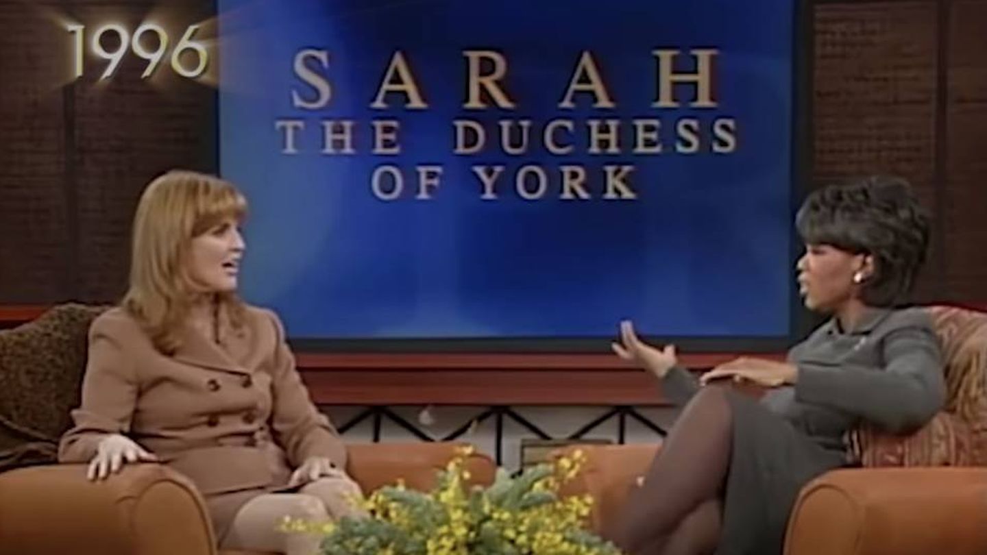  Sarah Ferguson, junto a Oprah en 1996. (CBS)