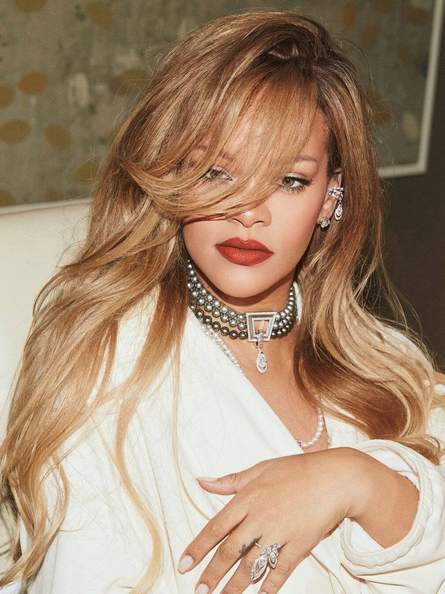 Rihanna en una imagen promocional de Fenty Beauty. (Cortesía de Fenty Beauty)