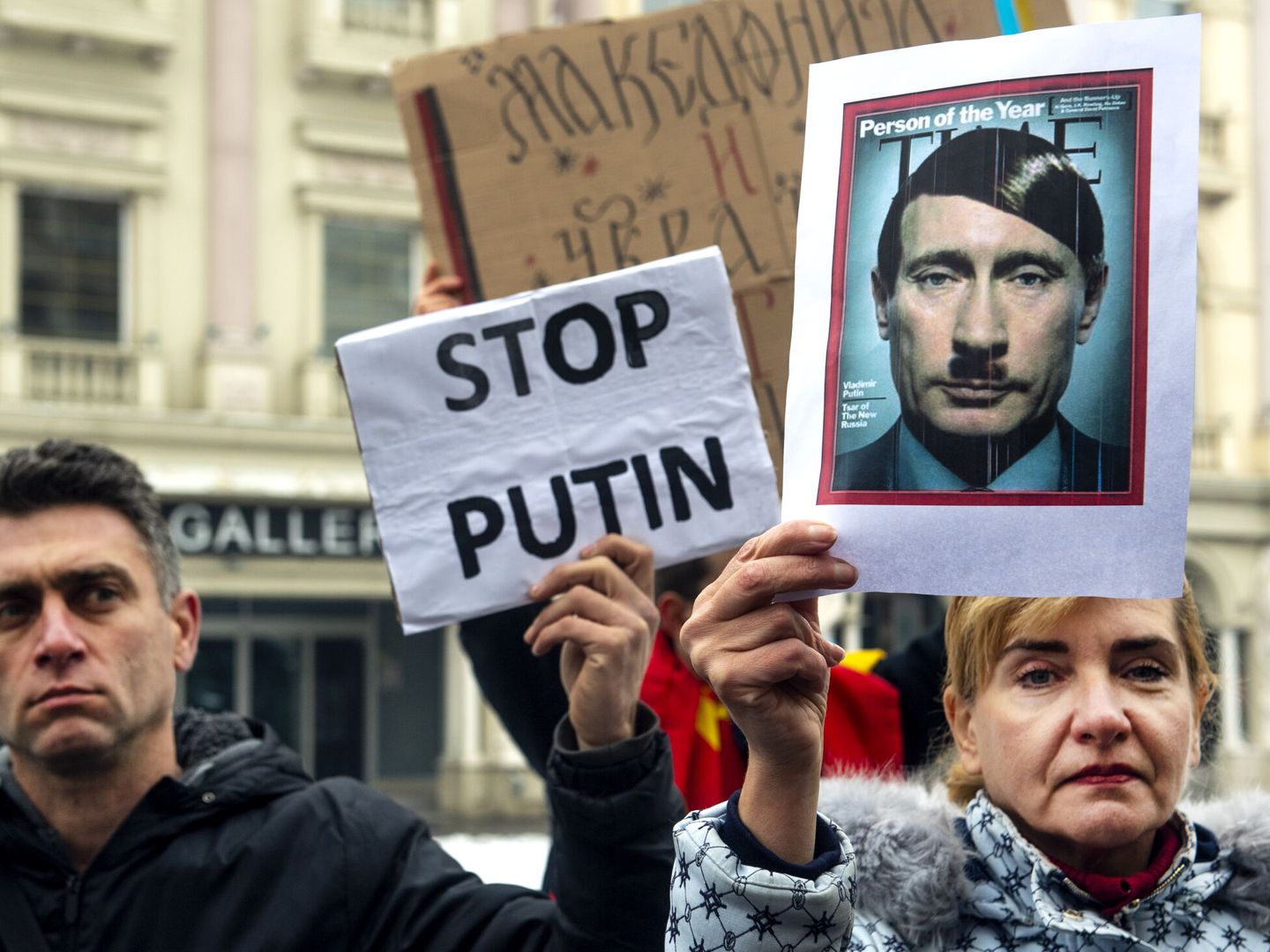 Protesta contra Putin en el norte de Macedonia. (EFE/Georgi Licovski) 
