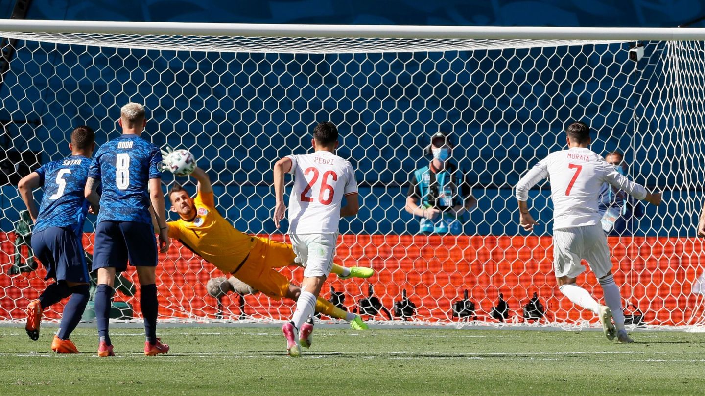 Imagen del penalti fallado por Morata. (Reuters)
