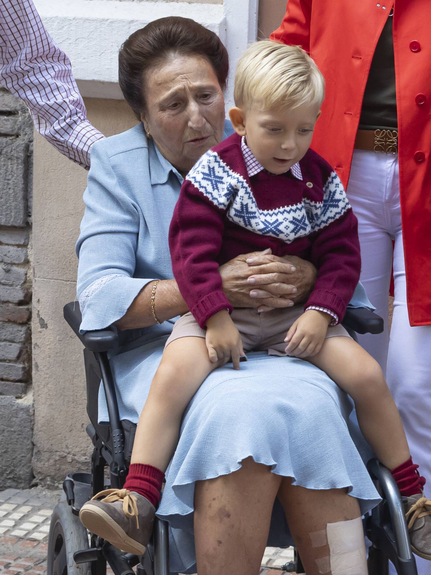 La infanta Margarita, junto a su nieto Carlos. (Foto: JSA)
