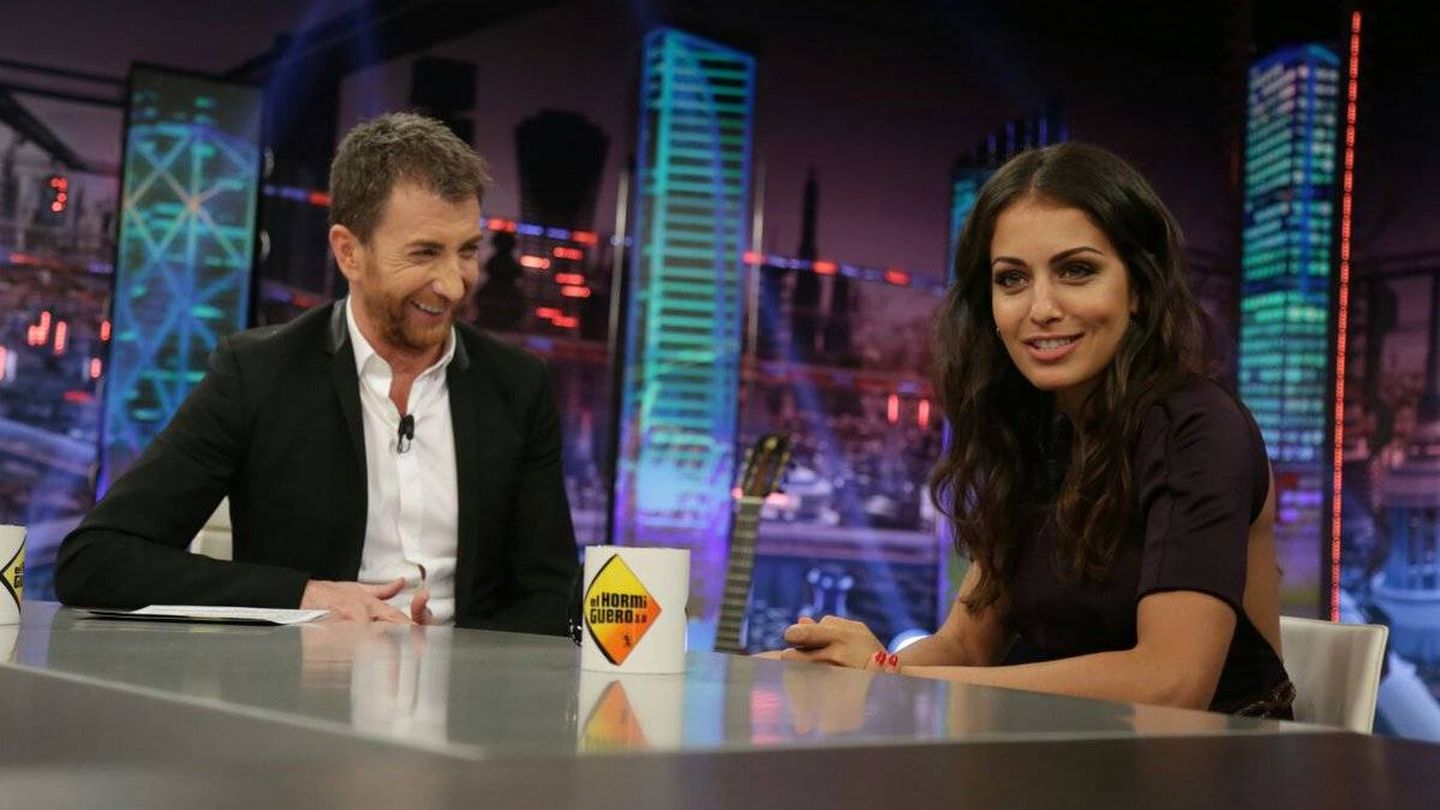 Hiba Abouk sincerándose con Pablo Motos en 'El hormiguero'. (Antena 3)