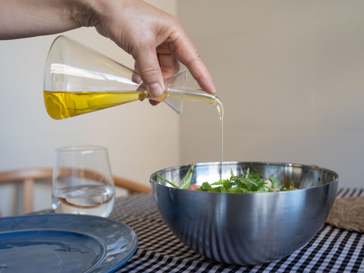 Foto: El aceite de oliva es fundamental para combatirlo. (Europa Press)