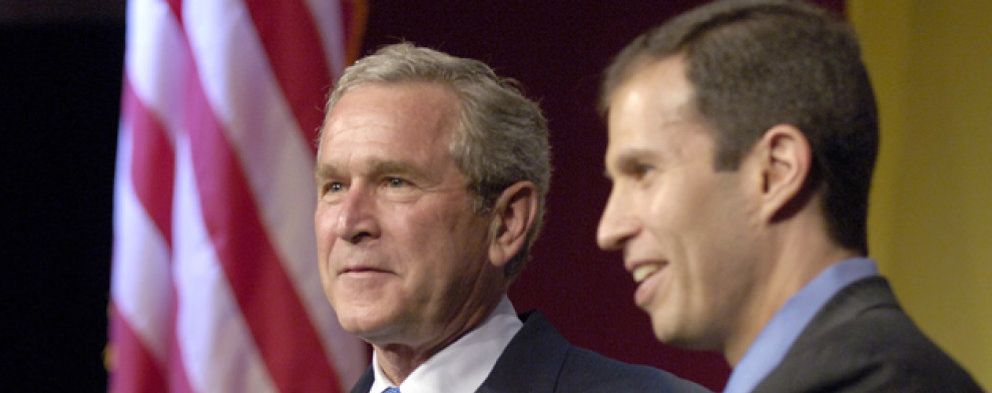 Foto: El jefe de campaña de George Bush en 2004 declara su homosexualidad