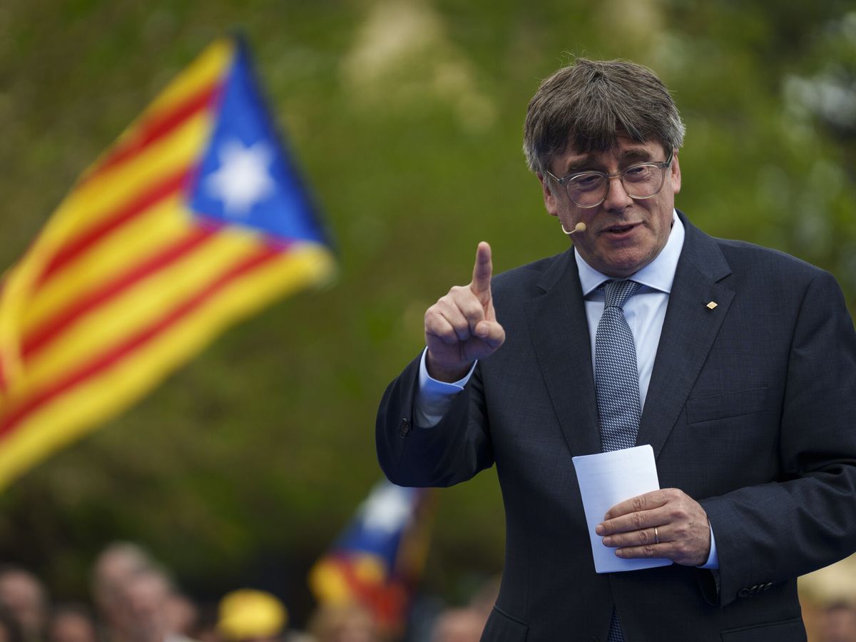 Foto: Carles Puigdemont presenta su candidatura. (EFE/David Borrat)