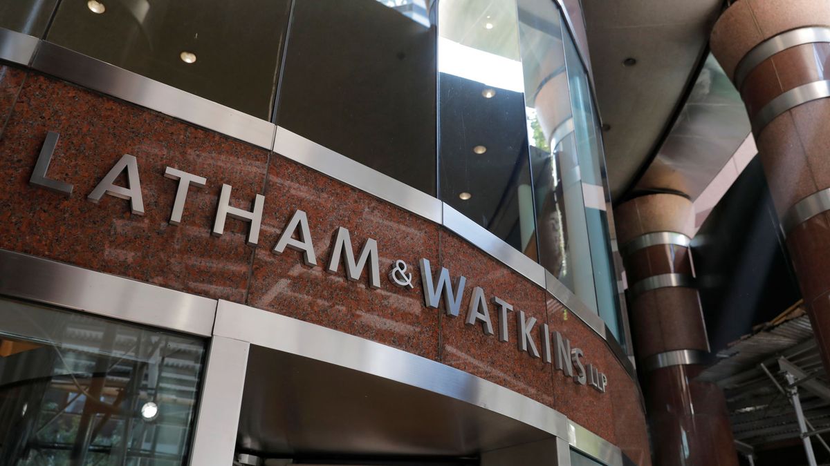 Latham & Watkins 'roba' a Linklaters a Pedro de Rojas, abogado 'top' de reestructuraciones 