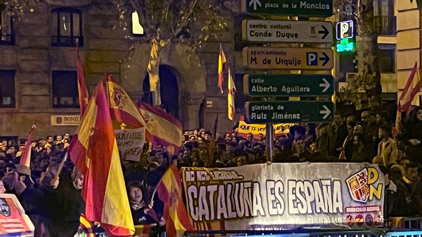 Manifestación en Ferraz. (Andrea Farnós)