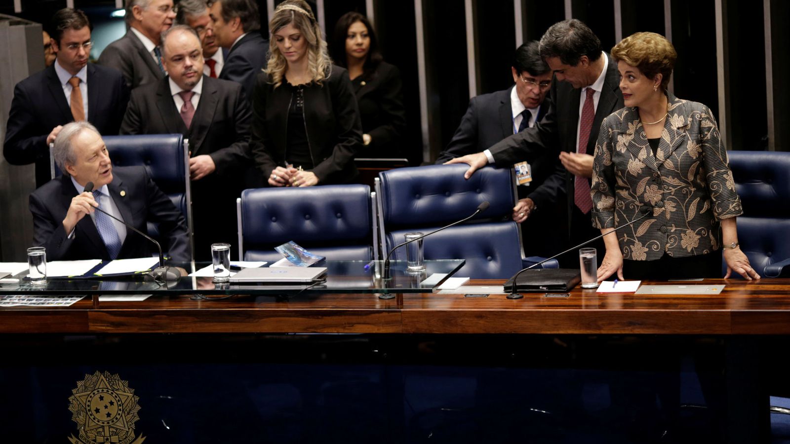 Foto: Dilma Rousseff (R) escucha a Ricardo Lewandowski durante la sesión final sobre el impeachment, en Brasilia, el 29 de agosto de 2016 (Reuters).