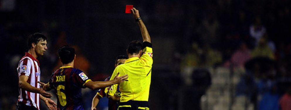 Foto: El jefe de los árbitros españoles: "Los equipos se entrenan para engañar"