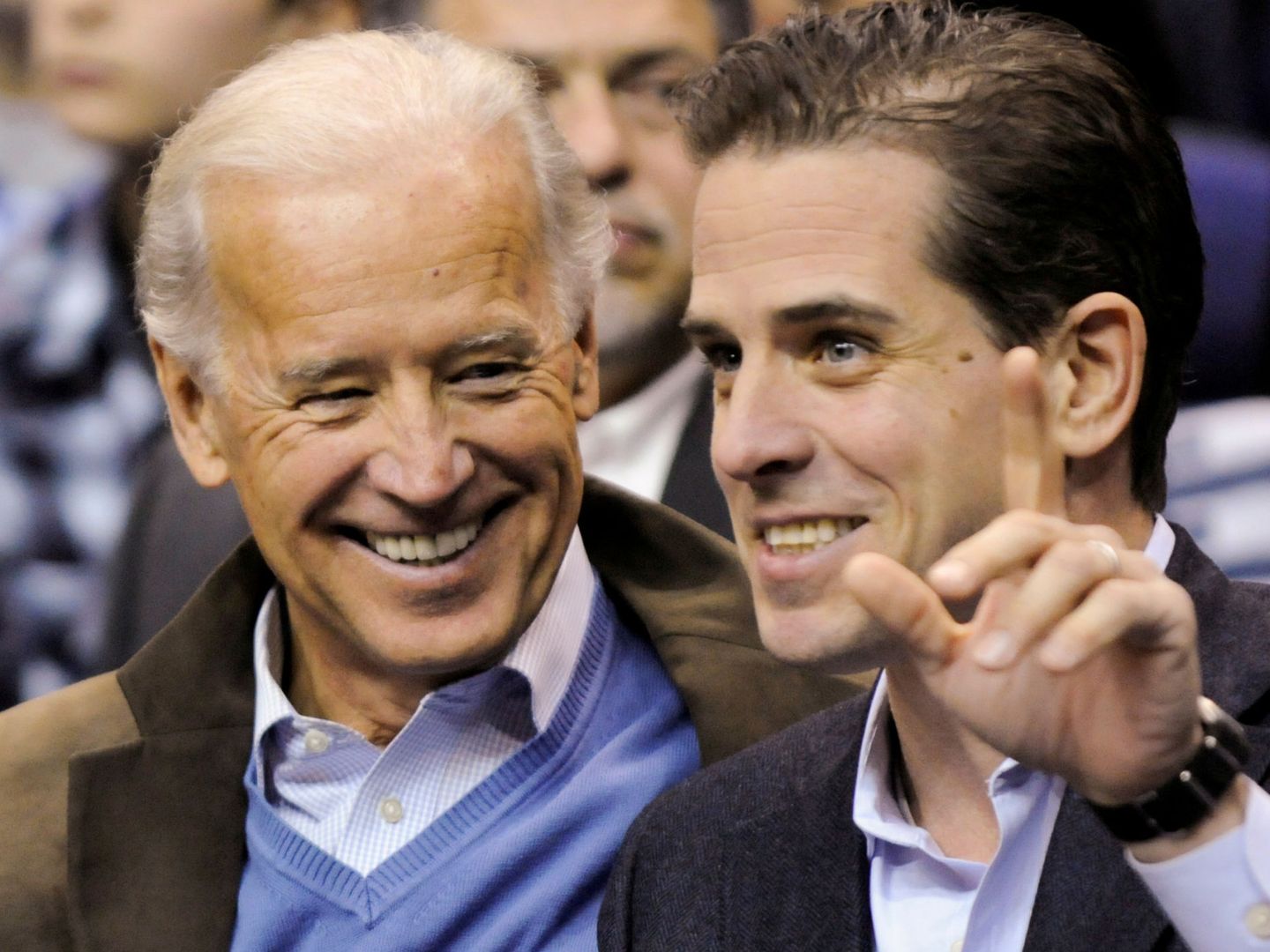 Joe Biden y su hijo, Hunter. (Reuters)