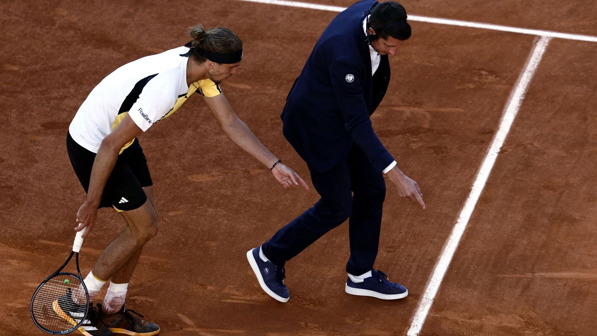 "Es frustrante": así fue el error arbitral que provocó el enfado de Zverev y pudo cambiar la final de Roland Garros con Alcaraz