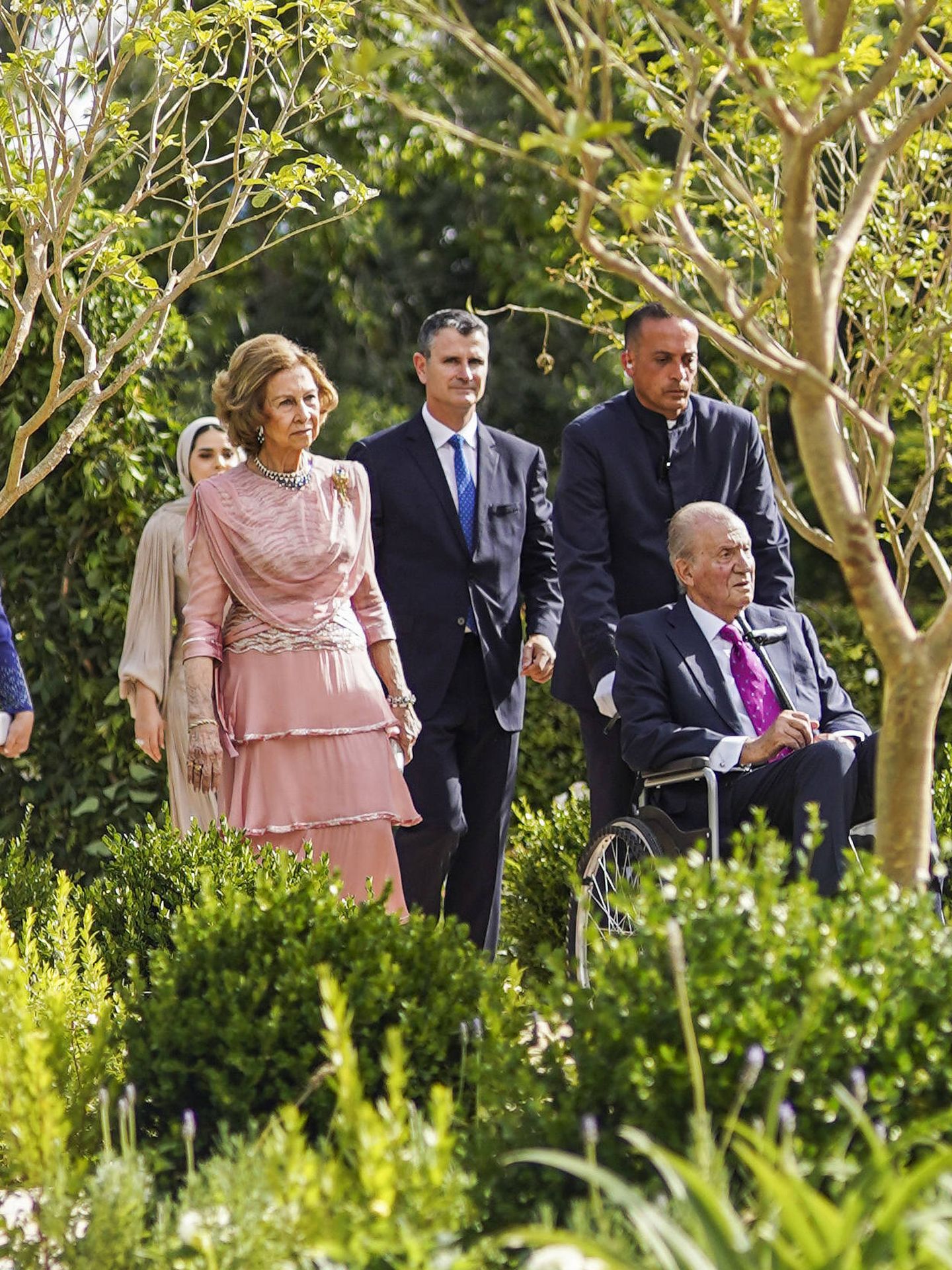 La reina Sofia, junto al rey Juan Carlos I en la boda real de Jordania. (Corte Real Hachemita)