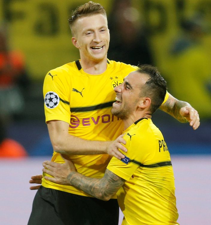 Reus ha recibido a Alcácer con los brazos abiertos en el Borussia Dortmund. (Reuters)