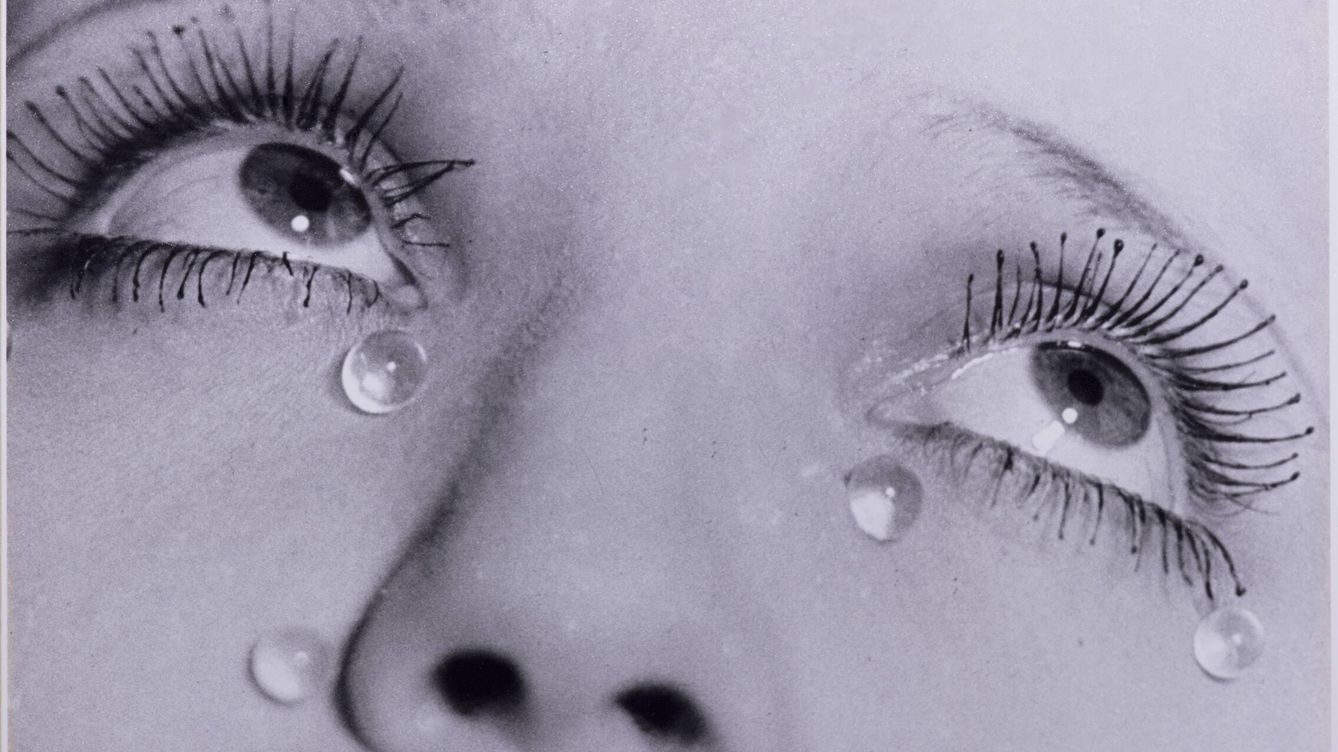 Foto: 'Lágrimas', fotografía de 1930 de Man Ray que muestra los ojos de Lee Miller.