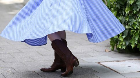 Aprende cómo combinar vestidos y faldas con botas al más puro estilo boho