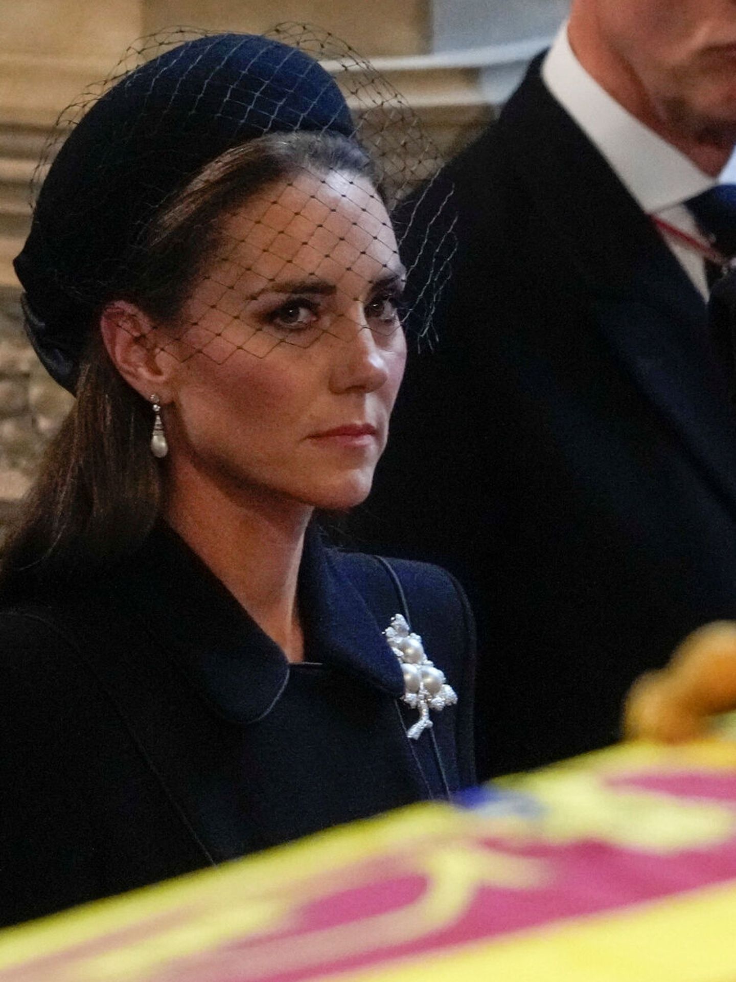 La princesa de Gales, con el broche de Isabel II. (Reuters/Gregorio Borgia)     