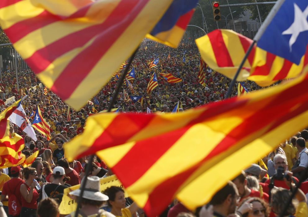 Foto: Manifestación a favor de la consulta catalana en Barcelona. (Reuters)