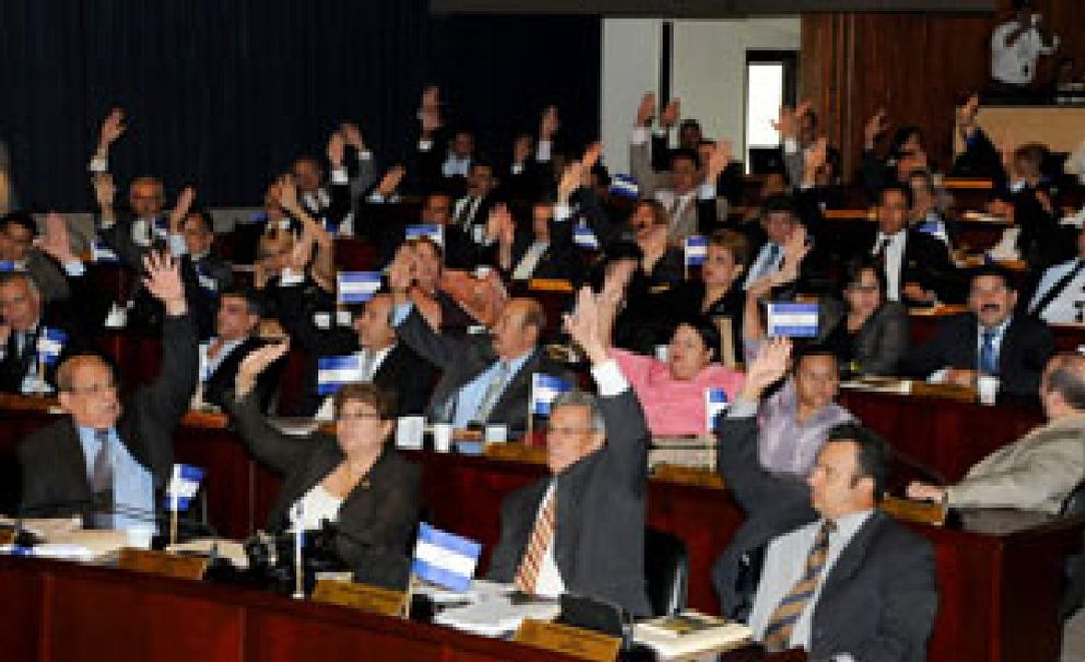 Foto: El Congreso de Honduras cierra la puerta a la restitución de Manuel Zelaya