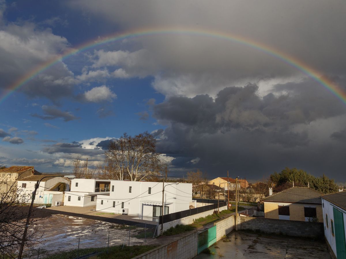 Foto: Se esperan chubascos y tormentas debido a una DANA a partir del miércoles. (EFE/Javier Belver)