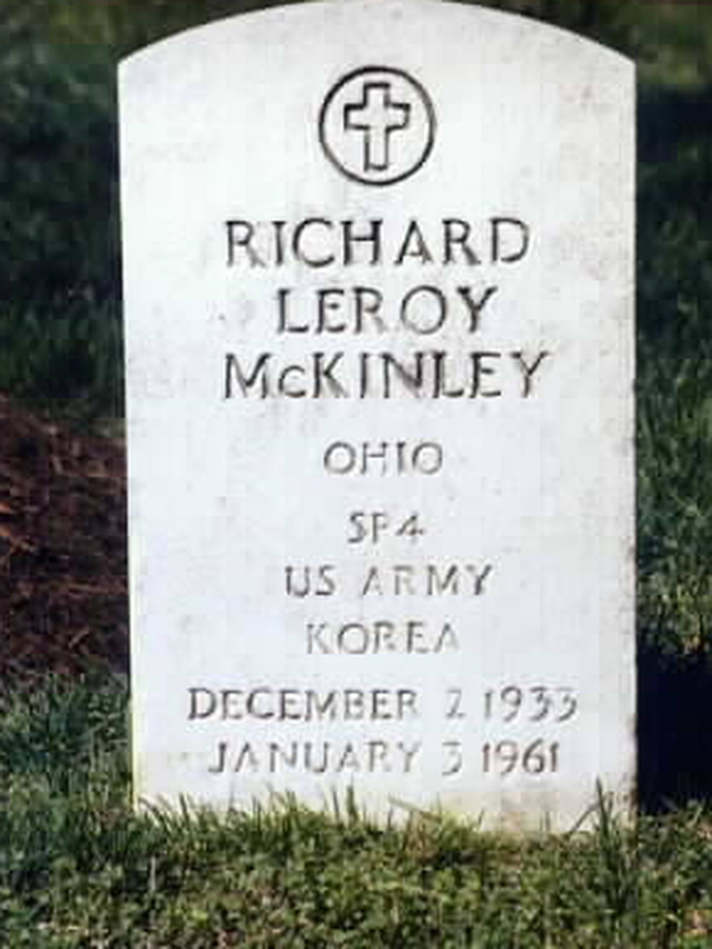 La tumba de Richard Leroy McKinley.