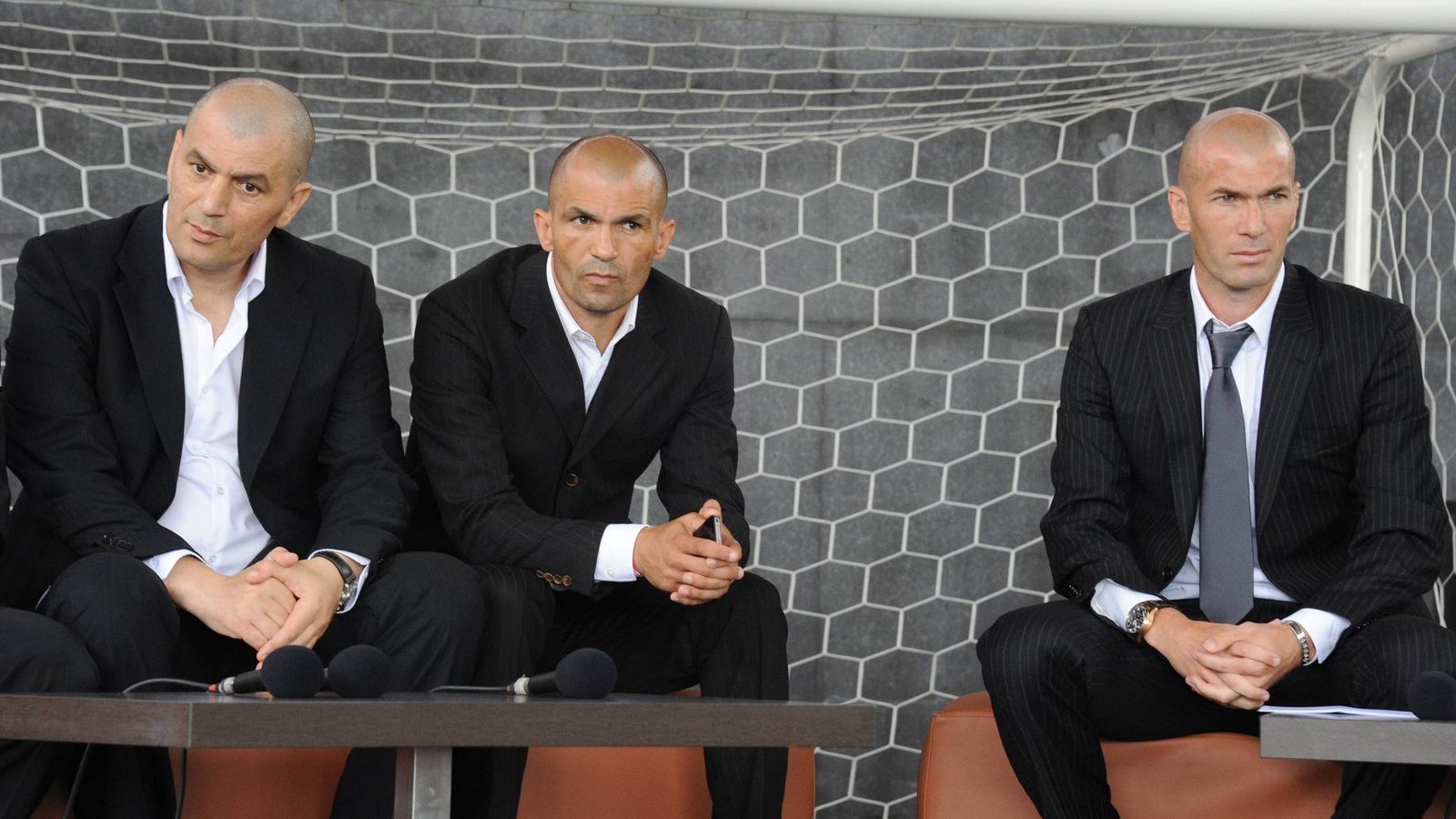 Foto: Tres de los hermanos Zidane en una imagen de 2011: Farid (i), Noureddine y Zinédine. (Imago)
