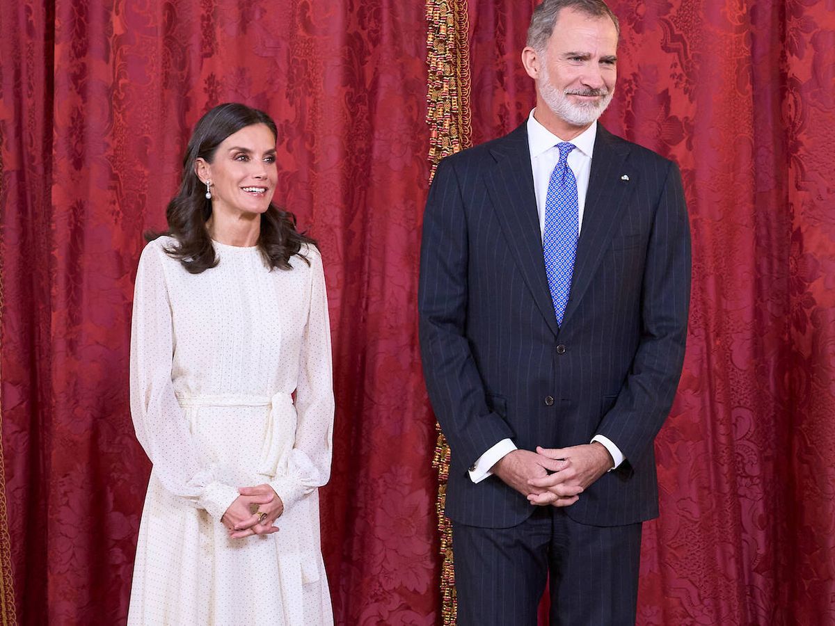 Foto: Los Reyes de España, en el Palacio Real. (LP)