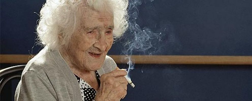 Jeanne Calment murió a los 122 años, tras más de un siglo fumando a diario.