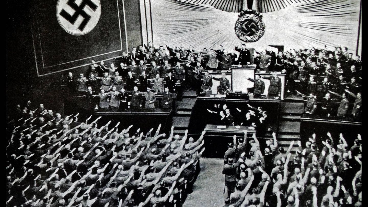 Uno de los discursos de Hitler en la Ópera Krall de Berlín en 1939 (Cordon Press) 