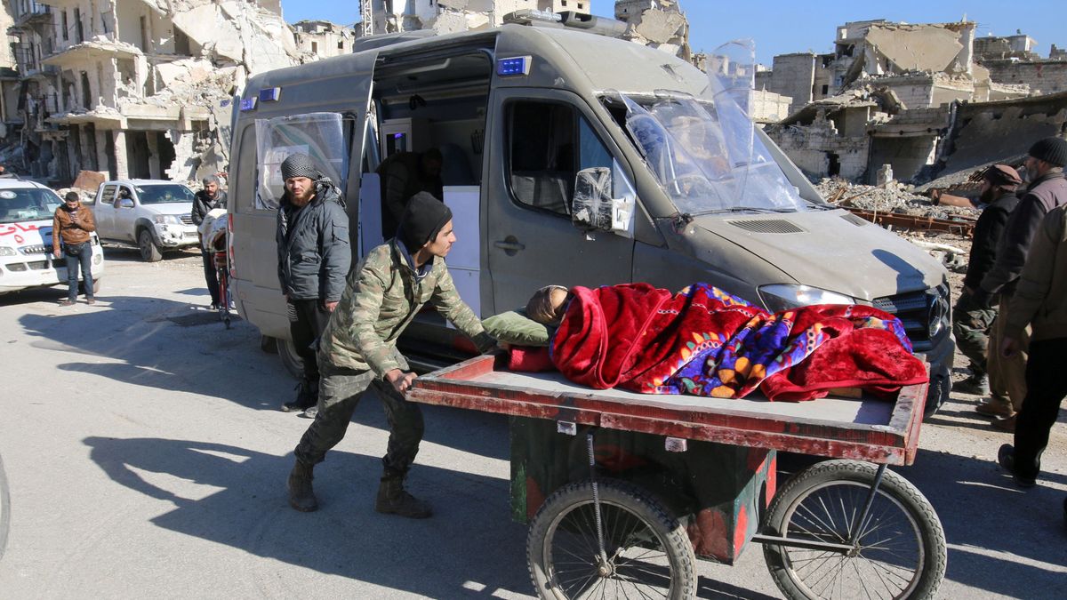 Suspendida la evacuación de Alepo en medio de nuevos ataques