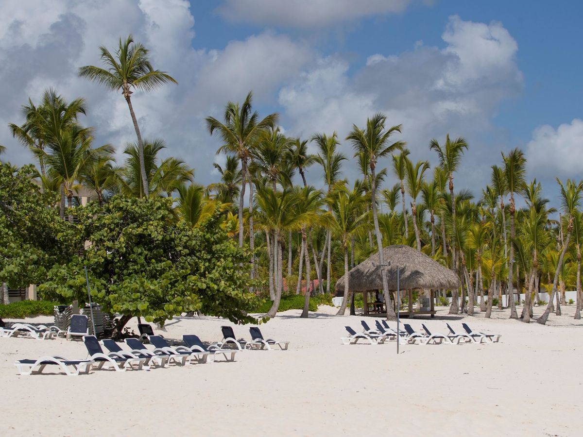 Foto:  Vista de una playa vacía en Punta Cana (República Dominicana). (EFE)