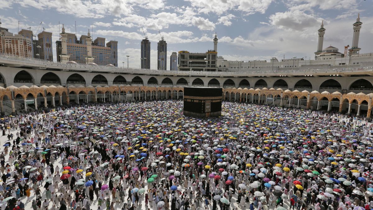 Arabia Saudí suspende la peregrinación a La Meca por el miedo al coronavirus 