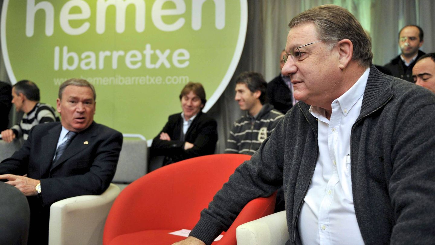 Clemente, en la presentación de la plataforma 'Hemen Ibarretxe' ('Aquí Ibarretxe'), de apoyo al autogobierno vasco. (EFE)