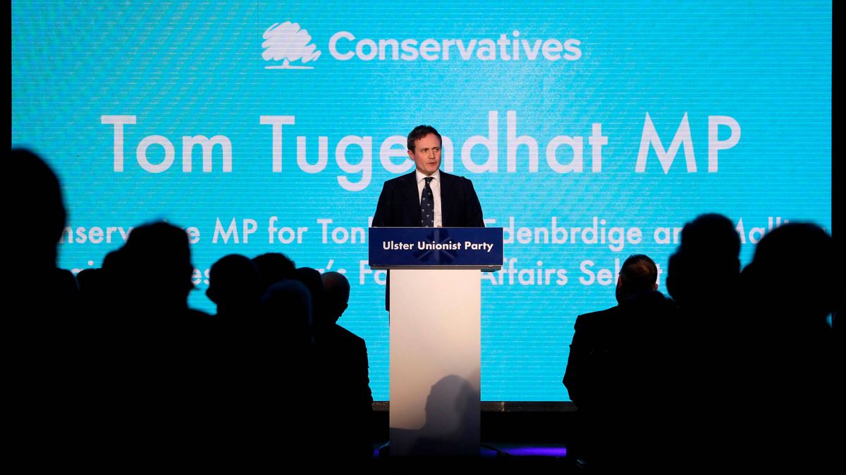 Tom Tugendhat, el primer 'tory' que se postula para suceder a Boris Johnson
