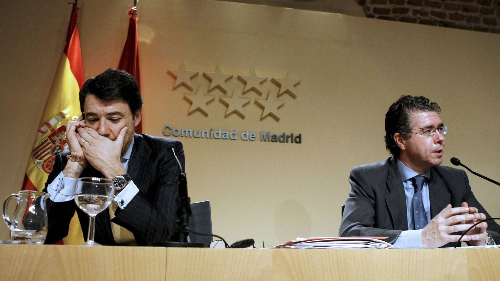 Foto: Fotografía de archivo del expresidente de la Comunidad de Madrid Ignacio González (i) y el exconsejero Francisco Granados. (EFE)