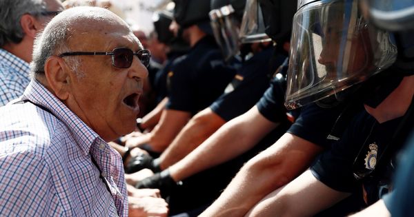 Foto: Los pensionistas protestan en Madrid. (EFE)