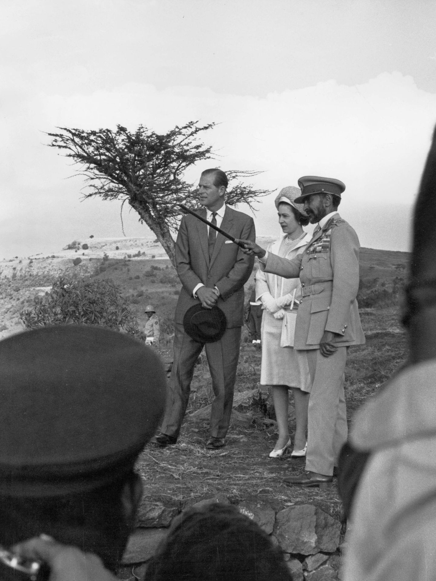Isabel II y el duque de Edimburgo, en Etiopía en 1965. (Cordon Press)
