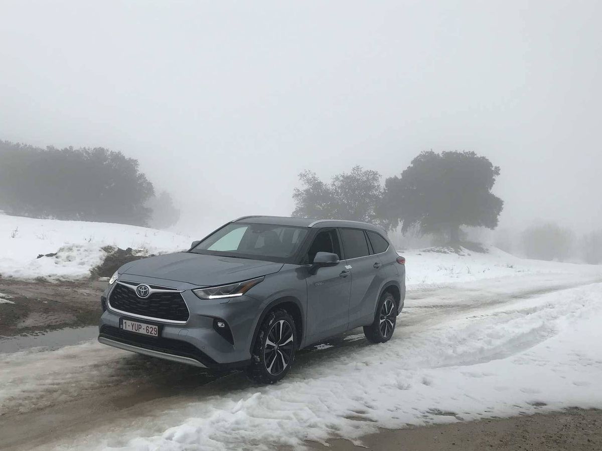 Foto: La prueba en el Castillo de Viñuelas fue una gran experiencia en conducción sobre nieve y hielo con el Toyota Highlander. 