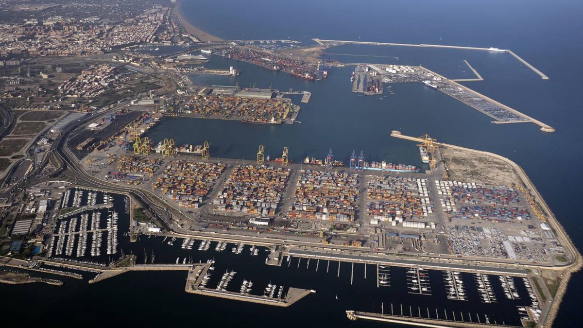 Blackstone, Lar, Crown… el tirón del puerto alimenta un 'boom' logístico en Valencia