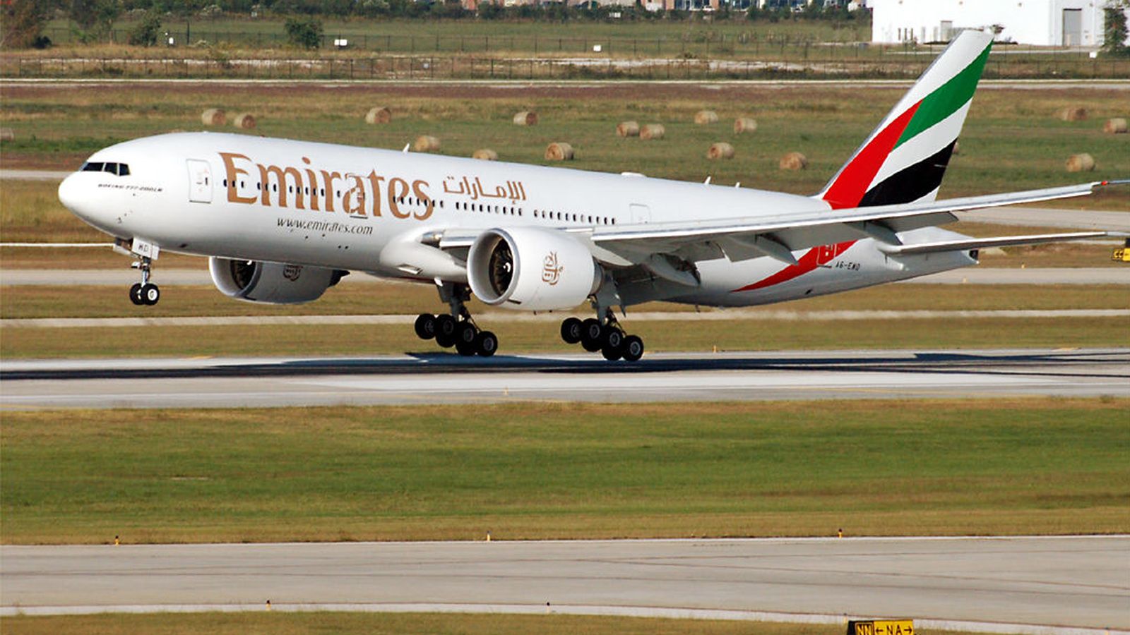 Foto: Un avión Boeing 777 200LR de la compañía Emirates (CC)