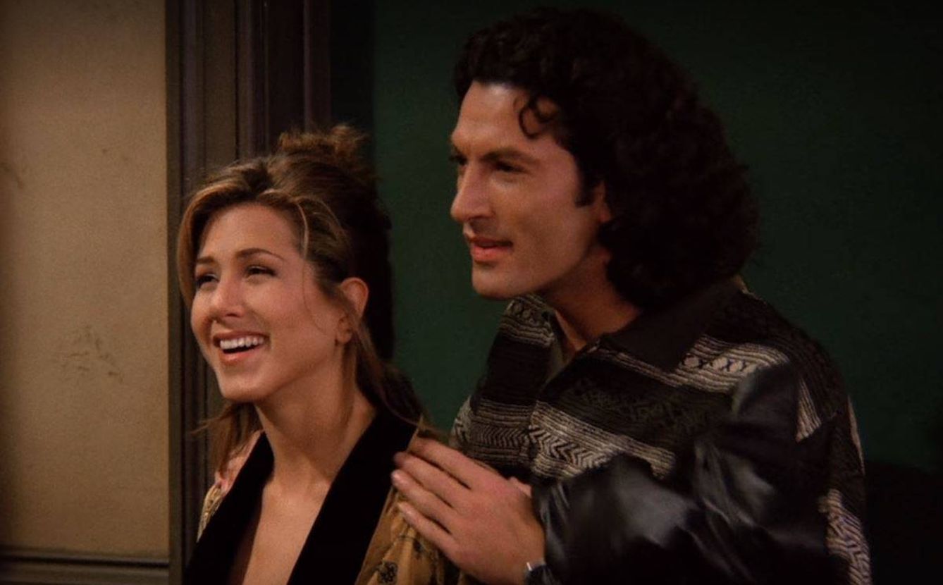 Paolo, el vecino italiano al que Rachel conoce durante un apagón, es una de las pesadillas de Ross en 'Friends'