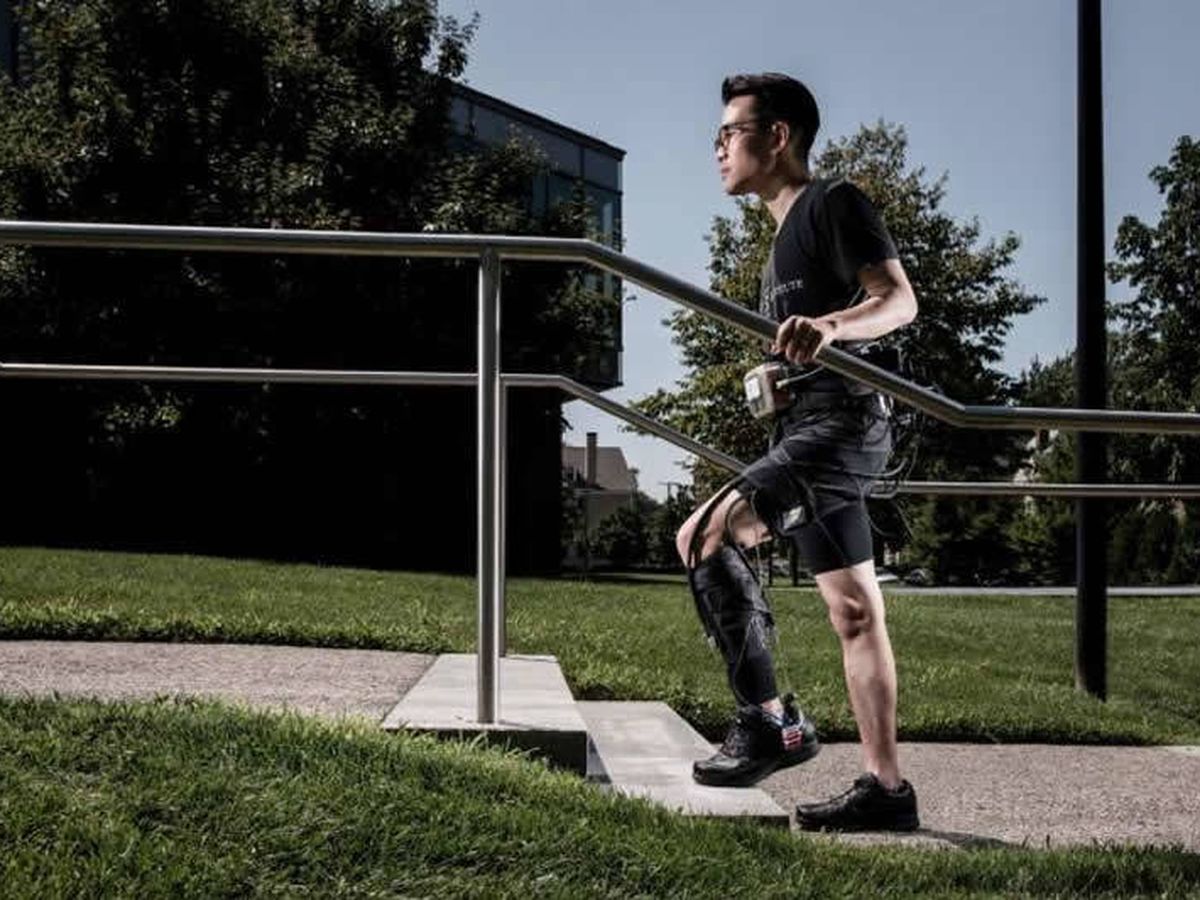 Foto: Exotraje para mejorar la movilidad de los pacientes tras el ictus. Foto: Wyss Institute/Universidad de Harvard
