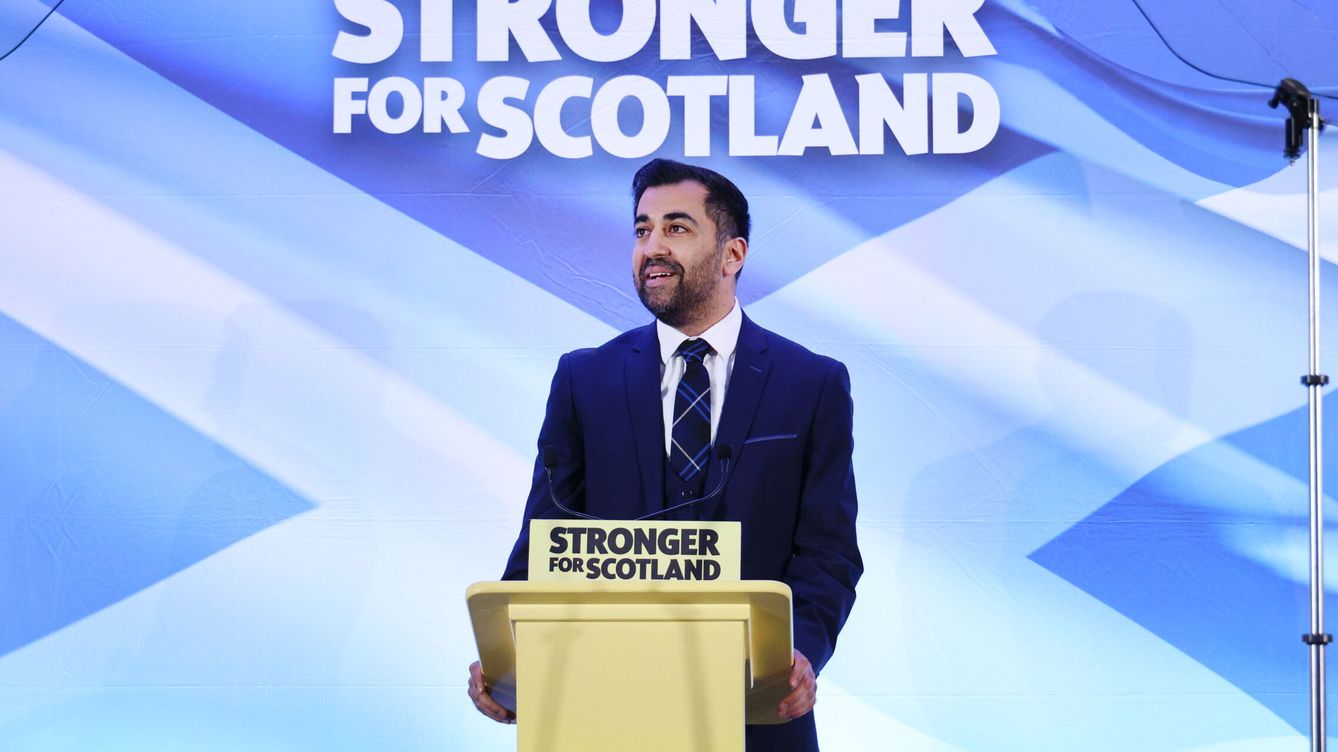 Foto: Humza yousaf anunciado como nuevo líder del partido nacional escocés. (EFE / Robert Perry)