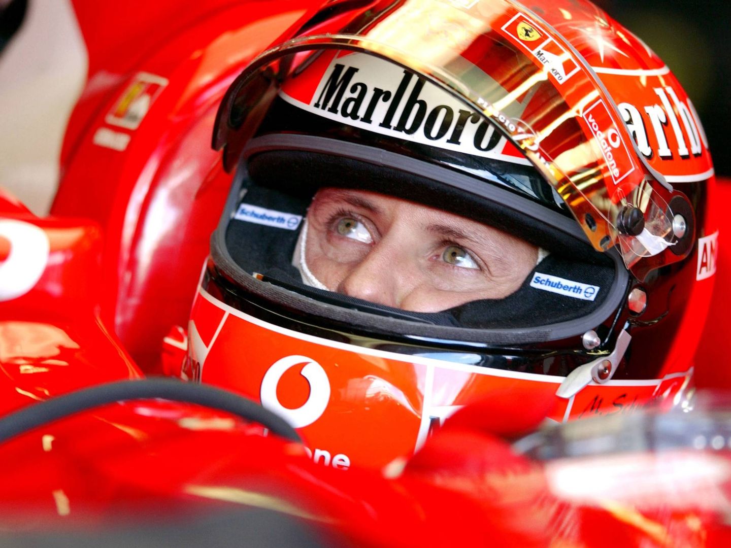 Michael Schumacher, con publicidad de la popular marca en el casco. (Cordon Press)