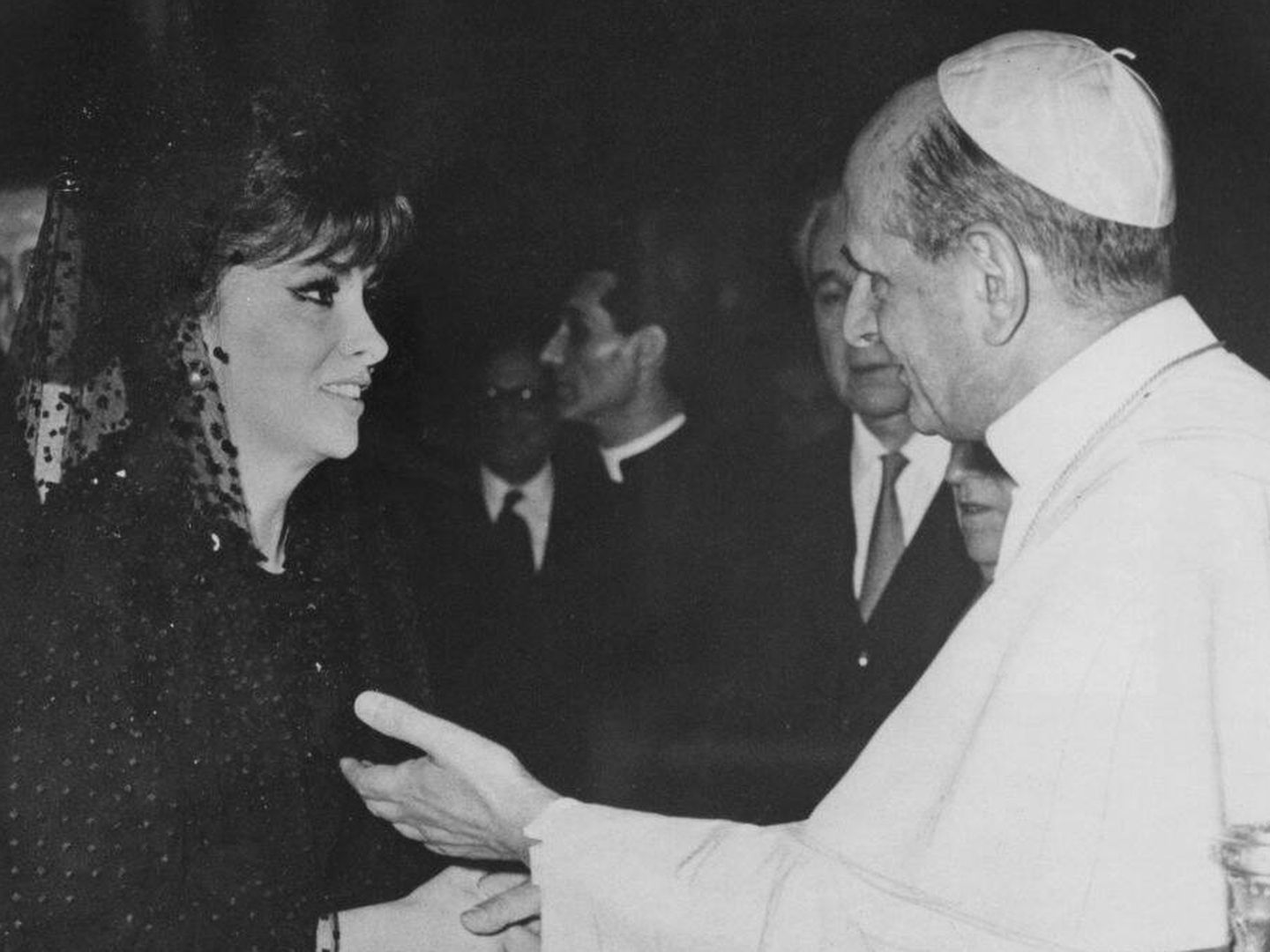La actriz y el papa Pablo VI. (Getty)