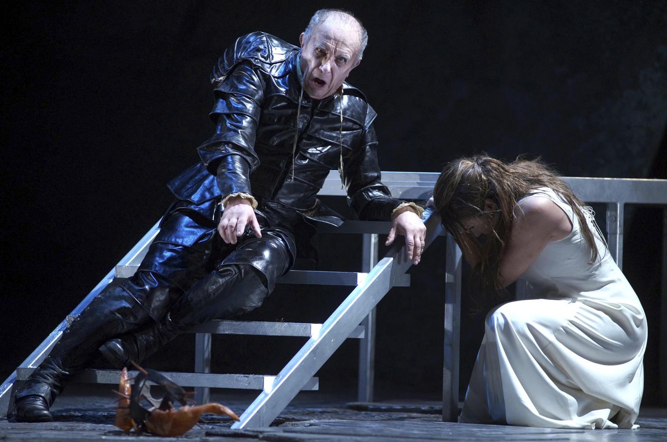 'Rigoletto' se puede ver en el Real hasta finales de diciembre. (EFE)
