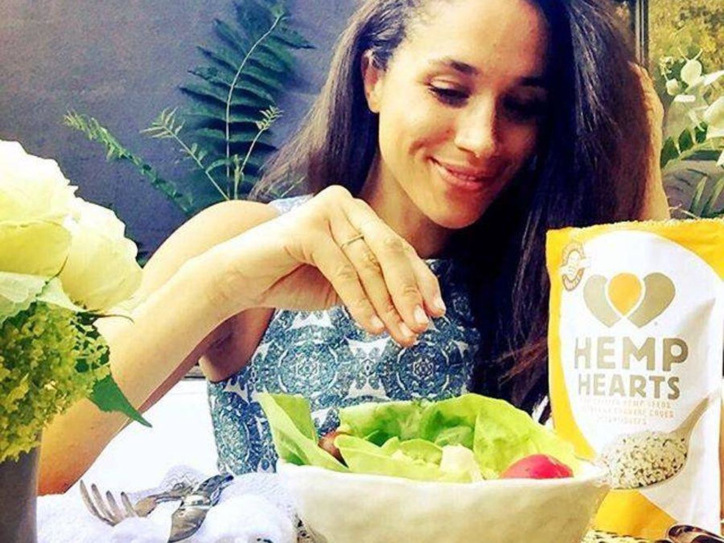 Meghan durante un desayuno publicado en sus antiguas redes sociales. (Instagram @meghanmarkle)