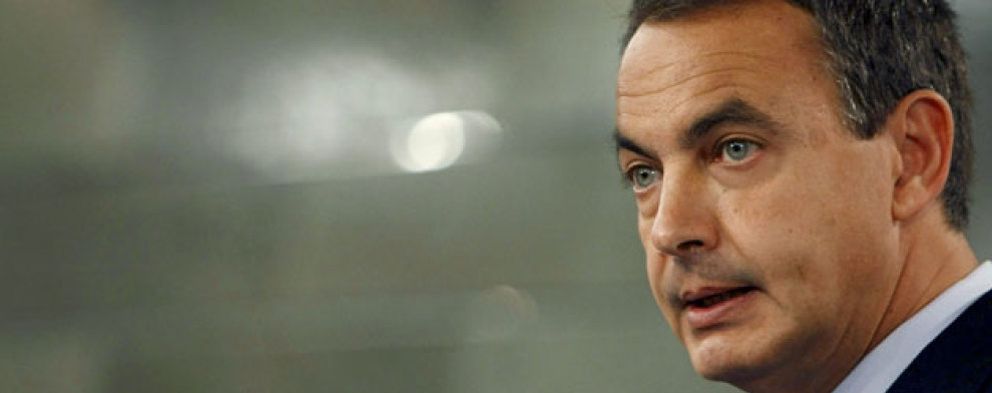 Foto: Zapatero asume en solitario el peso de la crisis para conservar el voto socialista
