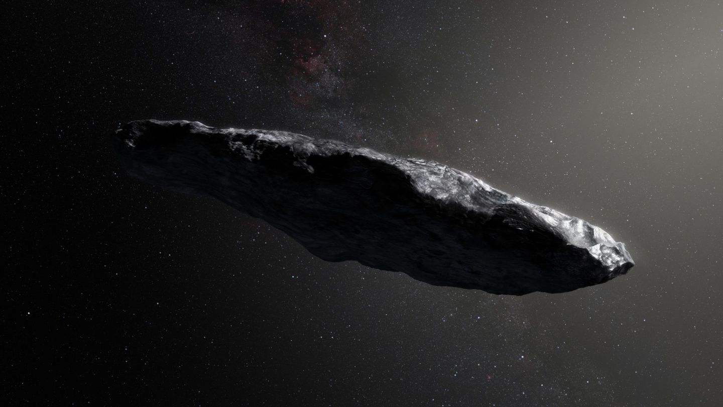 Una recreación artística de 'Oumuamua, el primer objeto interestelar que nos ha visitado. (EFE)